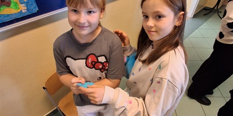 Powiększ grafikę: dzien-kropki-w-sp3-637974.jpg