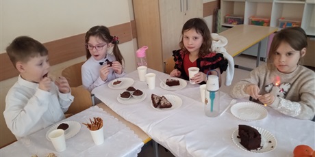 Powiększ grafikę: swiateczne-spotkania-w-2a-667600.jpg