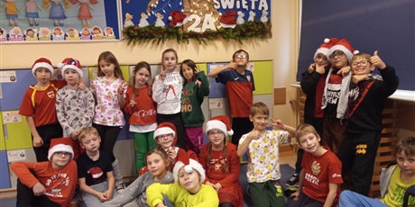 Powiększ grafikę: swiateczne-spotkania-w-2a-667610.jpg