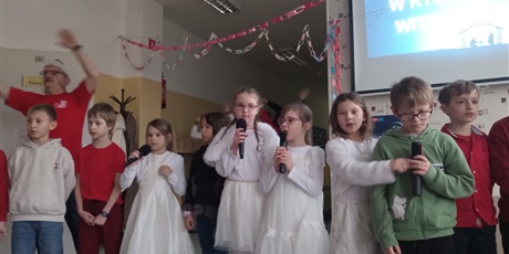 Powiększ grafikę: swiateczne-spotkania-w-2a-667615.jpg