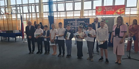 Powiększ grafikę: uroczyste-zakonczenie-roku-szkolnego-2025-2026-klas-4-8-707184.jpg