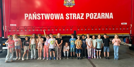 Powiększ grafikę: wycieczka-1a-do-strazy-pozarnej-702223.jpg