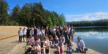 Powiększ grafikę: wycieczka-polwysep-lipa-klasa-6a-i-5b-699489.jpg