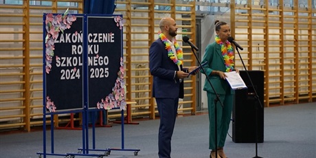 Powiększ grafikę: zakonczenie-roku-szkolnego-2024-2025-sp3-630625.jpg