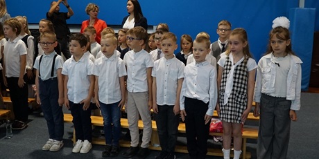 Powiększ grafikę: zakonczenie-roku-szkolnego-2024-2025-sp3-630629.jpg