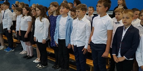 Powiększ grafikę: zakonczenie-roku-szkolnego-2024-2025-sp3-630631.jpg