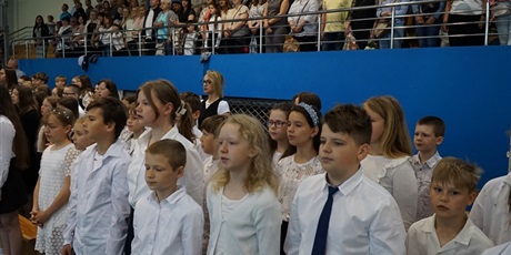 Powiększ grafikę: zakonczenie-roku-szkolnego-2024-2025-sp3-630633.jpg