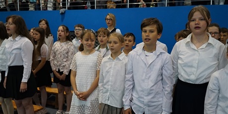 Powiększ grafikę: zakonczenie-roku-szkolnego-2024-2025-sp3-630634.jpg