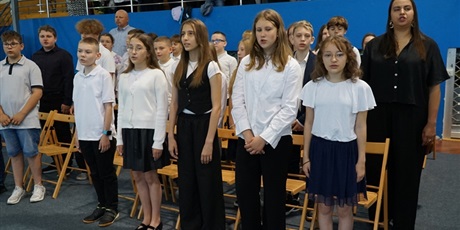 Powiększ grafikę: zakonczenie-roku-szkolnego-2024-2025-sp3-630636.jpg