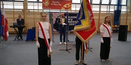 Powiększ grafikę: zakonczenie-roku-szkolnego-2024-2025-sp3-630642.jpg