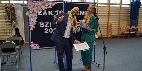 Powiększ grafikę: zakonczenie-roku-szkolnego-2024-2025-sp3-630654.jpg