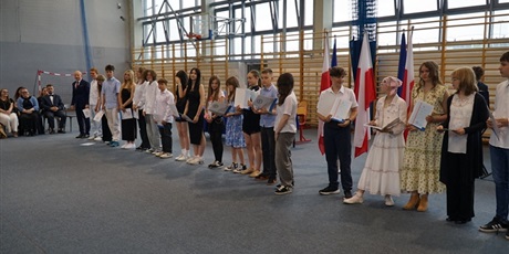 Powiększ grafikę: zakonczenie-roku-szkolnego-2024-2025-sp3-630657.jpg