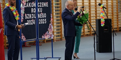 Powiększ grafikę: zakonczenie-roku-szkolnego-2024-2025-sp3-630665.jpg